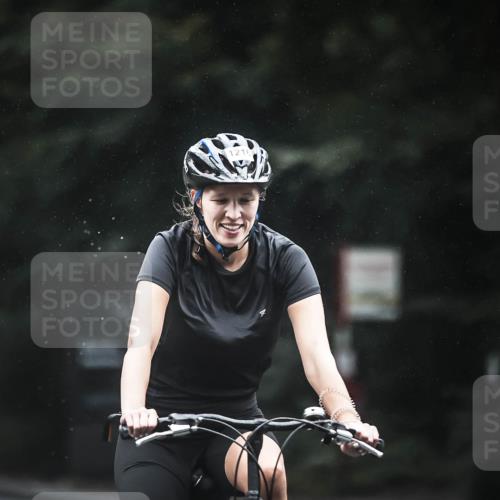 13.09.2026 - Stadtparktriathlon H.Heesch http://msf.ph/oto/10386345 13.09.2026 12:40:57 Radfahren 954, 1124, 1166, 1216, 1308 meine-sportfotos.de