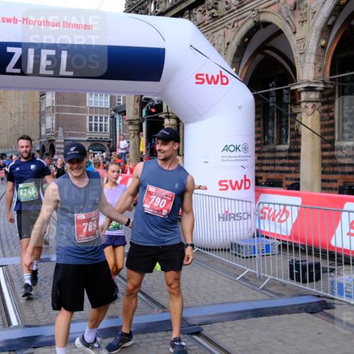 13.09.2026 - 21. swb-Marathon Bremen Tim E. http://msf.ph/oto/10386362 13.09.2026 13:25:27 Ziel 1080, 1119, 1166, 1264, 1436, 1448, 2322, 3105, 3187, 4091, 4113, 4459, 4507, 4918, 6113, 6943, 7306, 7326, 8245, 9036, 9073, 9152, 9360, 9493, 9563, 13088 meine-sportfotos.de