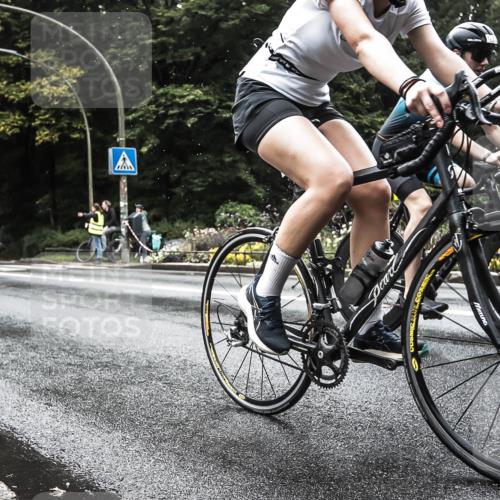13.09.2026 - Stadtparktriathlon H.Heesch http://msf.ph/oto/10386366 13.09.2026 13:28:02 Radfahren 1348, 1521 meine-sportfotos.de