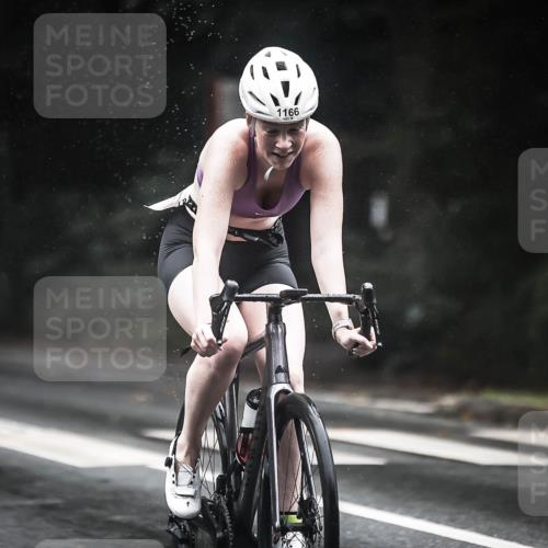 13.09.2026 - Stadtparktriathlon H.Heesch http://msf.ph/oto/10386368 13.09.2026 12:40:59 Radfahren 954, 1124, 1166, 1216, 1241, 1244, 1308 meine-sportfotos.de