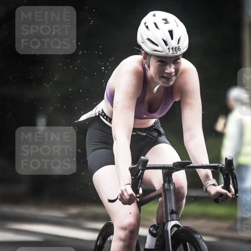 13.09.2026 - Stadtparktriathlon H.Heesch http://msf.ph/oto/10386377 13.09.2026 12:40:59 Radfahren 954, 1124, 1166, 1216, 1241, 1244, 1308 meine-sportfotos.de