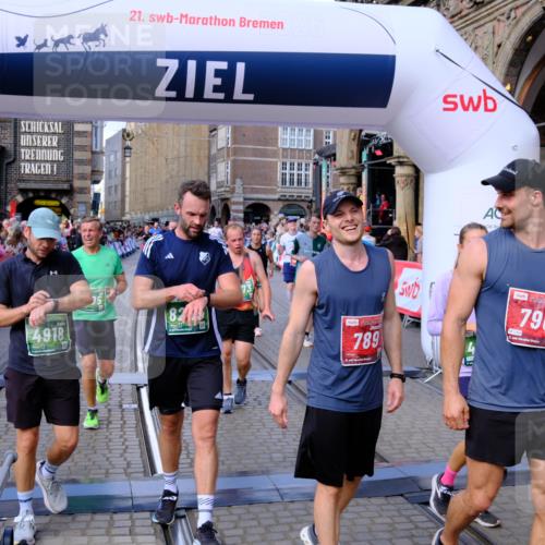 13.09.2026 - 21. swb-Marathon Bremen Tim E. http://msf.ph/oto/10386398 13.09.2026 13:25:29 Ziel 1080, 1119, 1166, 1264, 1436, 1448, 1658, 2046, 2322, 3105, 3168, 3187, 4091, 4294, 4459, 4507, 4918, 6113, 7306, 7326, 8245, 8357, 9036, 9073, 9299, 9360, 9460, 9493, 9563, 13025, 13088 meine-sportfotos.de
