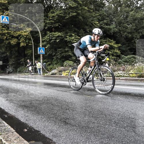 13.09.2026 - Stadtparktriathlon H.Heesch http://msf.ph/oto/10386417 13.09.2026 12:00:09 Radfahren 722, 1021, 1054, 1061 meine-sportfotos.de