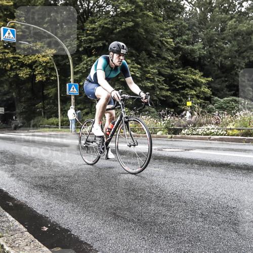 13.09.2026 - Stadtparktriathlon H.Heesch http://msf.ph/oto/10386437 13.09.2026 12:00:26 Radfahren 917, 1005, 1022 meine-sportfotos.de