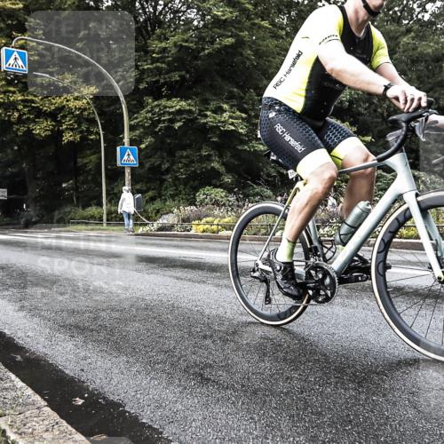 13.09.2026 - Stadtparktriathlon H.Heesch http://msf.ph/oto/10386464 13.09.2026 12:00:40 Radfahren 838, 866 meine-sportfotos.de
