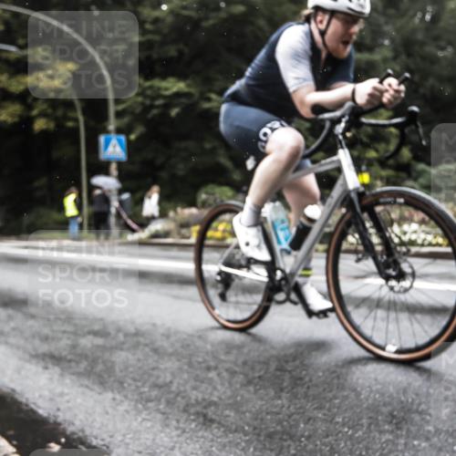13.09.2026 - Stadtparktriathlon H.Heesch http://msf.ph/oto/10386473 13.09.2026 13:28:45 Radfahren 1402 meine-sportfotos.de