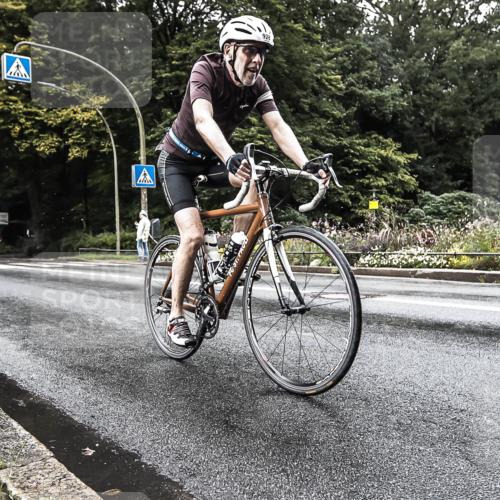 13.09.2026 - Stadtparktriathlon H.Heesch http://msf.ph/oto/10386483 13.09.2026 12:01:06 Radfahren 885, 928 meine-sportfotos.de