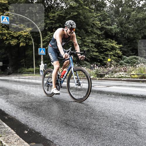 13.09.2026 - Stadtparktriathlon H.Heesch http://msf.ph/oto/10386489 13.09.2026 12:01:08 Radfahren 885, 907, 928 meine-sportfotos.de