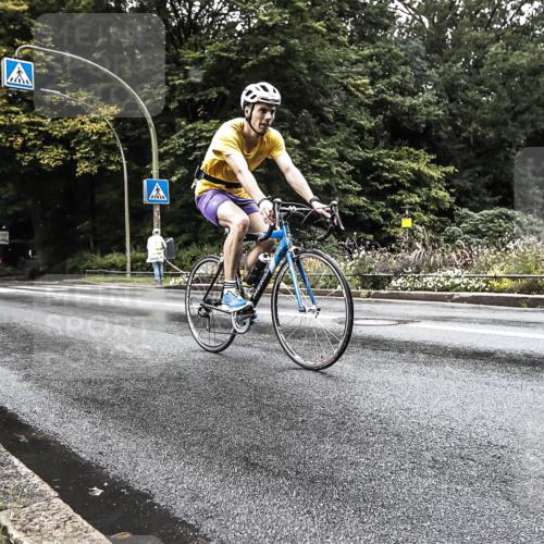 13.09.2026 - Stadtparktriathlon H.Heesch http://msf.ph/oto/10386518 13.09.2026 12:01:24 Radfahren 835, 861, 939, 995, 1027 meine-sportfotos.de