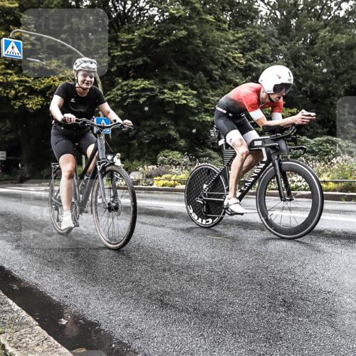 13.09.2026 - Stadtparktriathlon H.Heesch http://msf.ph/oto/10386526 13.09.2026 12:01:30 Radfahren 966, 1017, 1800 meine-sportfotos.de