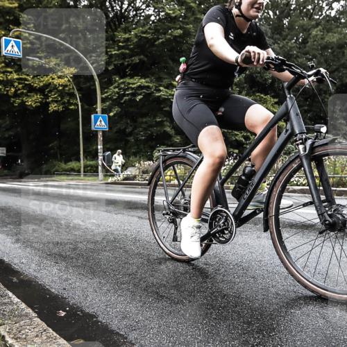 13.09.2026 - Stadtparktriathlon H.Heesch http://msf.ph/oto/10386532 13.09.2026 12:01:30 Radfahren 966, 1017, 1800 meine-sportfotos.de