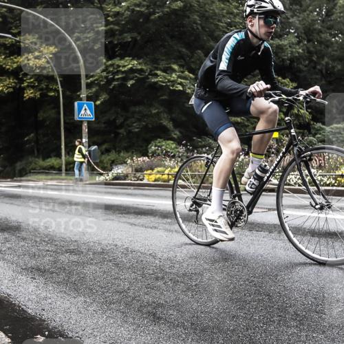 13.09.2026 - Stadtparktriathlon H.Heesch http://msf.ph/oto/10386536 13.09.2026 13:29:51 Radfahren 1433 meine-sportfotos.de
