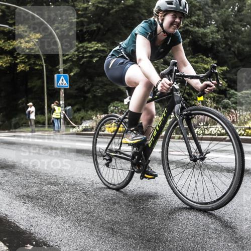 13.09.2026 - Stadtparktriathlon H.Heesch http://msf.ph/oto/10386541 13.09.2026 13:30:04 Radfahren 1391, 1413, 1447 meine-sportfotos.de