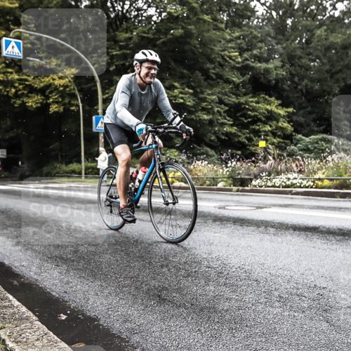 13.09.2026 - Stadtparktriathlon H.Heesch http://msf.ph/oto/10386554 13.09.2026 12:01:53 Radfahren 863, 867, 915, 938 meine-sportfotos.de