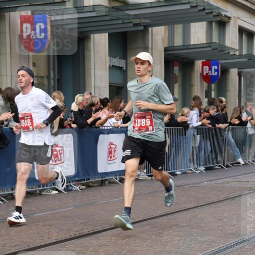13.09.2026 - 21. swb-Marathon Bremen Strokosch-Dieckow http://msf.ph/oto/10386567 13.09.2026 12:53:51 Ziel 1256, 1629, 6112, 9399, 9617, 272, 1089, 1168, 1606, 2352, 3606, 5160, 13212 meine-sportfotos.de