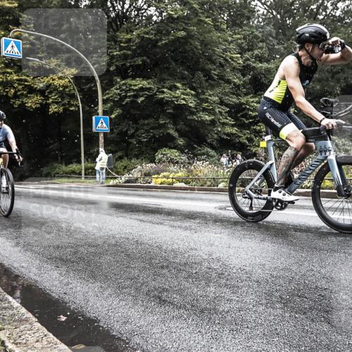 13.09.2026 - Stadtparktriathlon H.Heesch http://msf.ph/oto/10386603 13.09.2026 12:02:23 Radfahren 756, 862, 926, 933 meine-sportfotos.de
