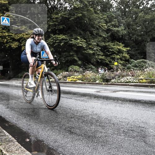 13.09.2026 - Stadtparktriathlon H.Heesch http://msf.ph/oto/10386606 13.09.2026 12:02:24 Radfahren 756, 862, 926, 933 meine-sportfotos.de