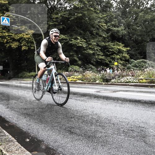 13.09.2026 - Stadtparktriathlon H.Heesch http://msf.ph/oto/10386611 13.09.2026 12:02:26 Radfahren 756, 862, 933, 959, 1016 meine-sportfotos.de