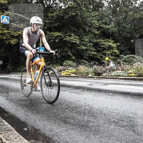 13.09.2026 - Stadtparktriathlon H.Heesch http://msf.ph/oto/10386624 13.09.2026 12:02:30 Radfahren 729, 849, 959, 987, 1016 meine-sportfotos.de