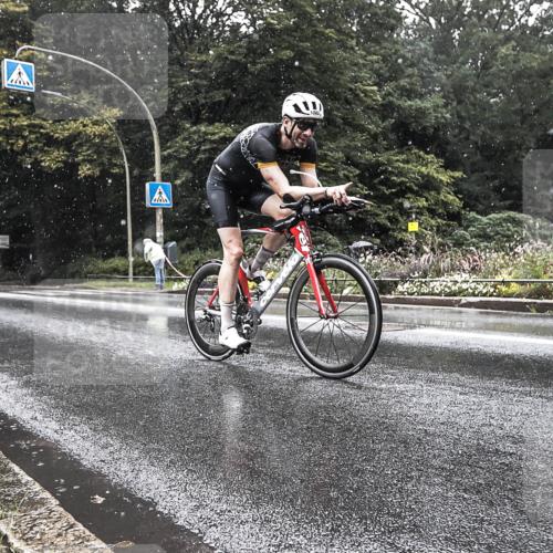 13.09.2026 - Stadtparktriathlon H.Heesch http://msf.ph/oto/10386786 13.09.2026 12:04:05 Radfahren 833, 836, 958, 1060 meine-sportfotos.de