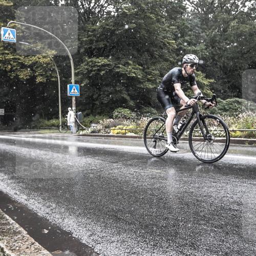 13.09.2026 - Stadtparktriathlon H.Heesch http://msf.ph/oto/10386827 13.09.2026 12:04:28 Radfahren 763, 785, 923, 962, 964, 1036 meine-sportfotos.de