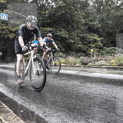 13.09.2026 - Stadtparktriathlon H.Heesch http://msf.ph/oto/10386838 13.09.2026 12:04:34 Radfahren 842, 953, 962, 1047 meine-sportfotos.de