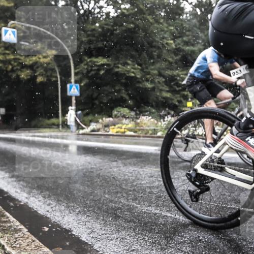 13.09.2026 - Stadtparktriathlon H.Heesch http://msf.ph/oto/10386841 13.09.2026 12:04:34 Radfahren 842, 953, 962, 1047 meine-sportfotos.de