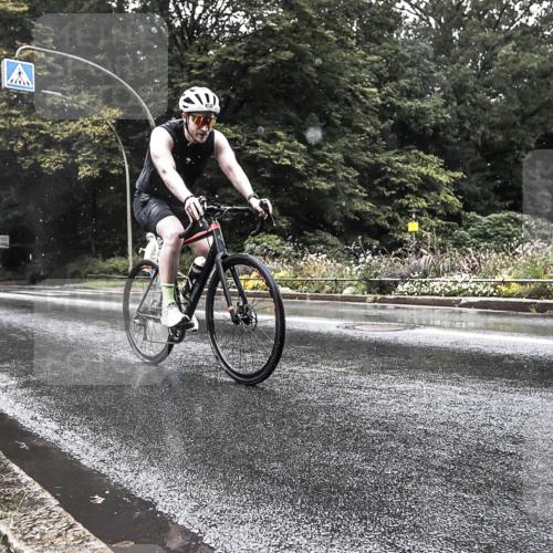 13.09.2026 - Stadtparktriathlon H.Heesch http://msf.ph/oto/10386855 13.09.2026 12:04:52 Radfahren 858, 979 meine-sportfotos.de