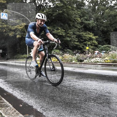 13.09.2026 - Stadtparktriathlon H.Heesch http://msf.ph/oto/10386884 13.09.2026 12:05:28 Radfahren 847 meine-sportfotos.de