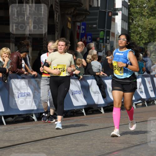 13.09.2026 - 21. swb-Marathon Bremen Strokosch-Dieckow http://msf.ph/oto/10386886 13.09.2026 11:08:26 Ziel 10135, 10139, 10188, 10404, 10493, 10767, 10793, 10851, 10859, 11032, 11044, 11263, 11378, 11404, 11659, 11831, 11833, 11958, 12031, 12066, 12160, 12248, 12325, 12384, 12389, 10229, 10609, 11065, 11678, 11834, 11888, 11968, 12162, 12410, 12516 meine-sportfotos.de