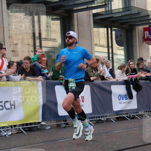 13.09.2026 - 21. swb-Marathon Bremen Strokosch-Dieckow http://msf.ph/oto/10386966 13.09.2026 12:54:48 Ziel 3744, 13085, 1020 meine-sportfotos.de