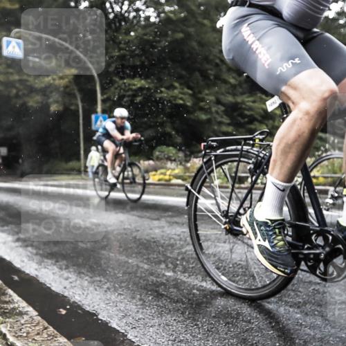13.09.2026 - Stadtparktriathlon H.Heesch http://msf.ph/oto/10386968 13.09.2026 12:06:46 Radfahren 888, 1052, 1067 meine-sportfotos.de