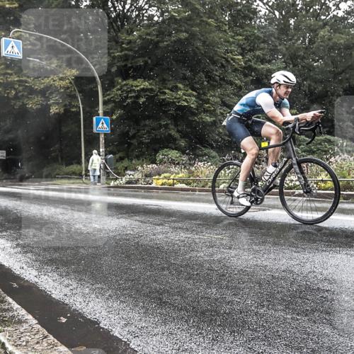 13.09.2026 - Stadtparktriathlon H.Heesch http://msf.ph/oto/10386972 13.09.2026 12:06:46 Radfahren 888, 1052, 1067 meine-sportfotos.de