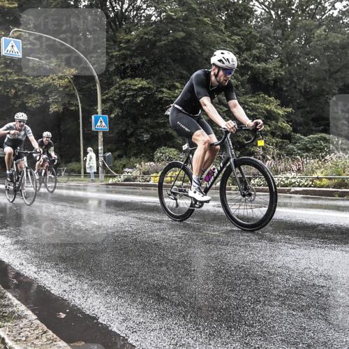 13.09.2026 - Stadtparktriathlon H.Heesch http://msf.ph/oto/10386980 13.09.2026 12:06:53 Radfahren 895, 922, 986, 1066 meine-sportfotos.de
