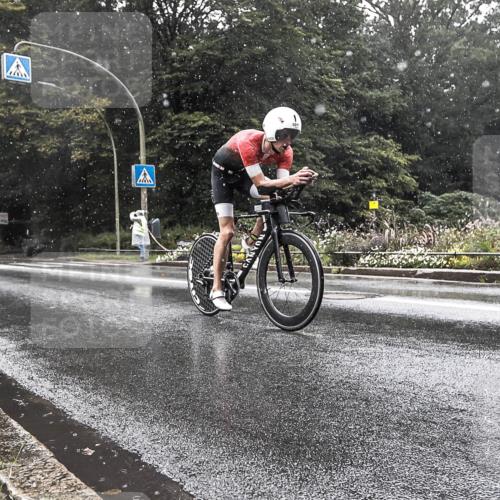 13.09.2026 - Stadtparktriathlon H.Heesch http://msf.ph/oto/10387067 13.09.2026 12:07:55 Radfahren 866, 985, 1017, 1021, 1040 meine-sportfotos.de