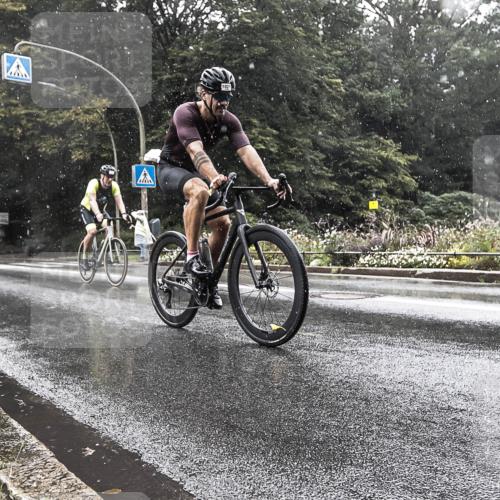 13.09.2026 - Stadtparktriathlon H.Heesch http://msf.ph/oto/10387071 13.09.2026 12:07:57 Radfahren 866, 985, 1017, 1021, 1022 meine-sportfotos.de