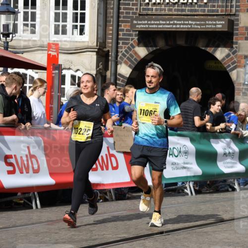 13.09.2026 - 21. swb-Marathon Bremen Strokosch-Dieckow http://msf.ph/oto/10387085 13.09.2026 11:08:42 Ziel 10135, 10188, 10793, 10851, 11032, 11124, 11263, 11509, 11560, 11561, 11888, 11968, 12073, 12164, 12315, 12325, 12410, 12516, 10469, 10599, 11053, 11074, 11421, 11434, 11710, 11718, 11812, 12256, 12353, 12438, 12517 meine-sportfotos.de