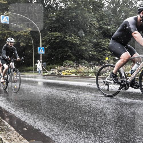 13.09.2026 - Stadtparktriathlon H.Heesch http://msf.ph/oto/10387092 13.09.2026 12:08:29 Radfahren 761, 961, 1058 meine-sportfotos.de
