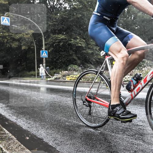 13.09.2026 - Stadtparktriathlon H.Heesch http://msf.ph/oto/10387107 13.09.2026 12:08:41 Radfahren 835, 907 meine-sportfotos.de