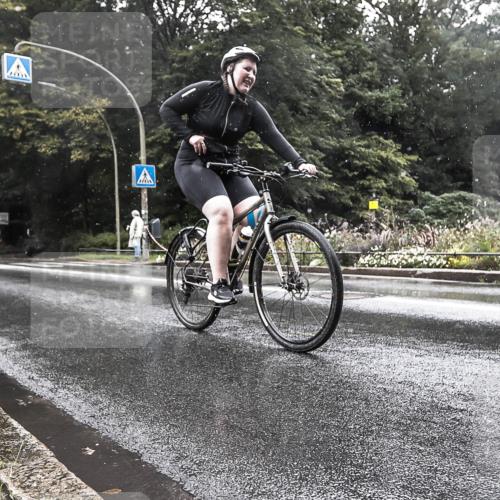 13.09.2026 - Stadtparktriathlon H.Heesch http://msf.ph/oto/10387126 13.09.2026 12:09:24 Radfahren 794, 945 meine-sportfotos.de