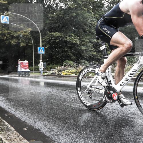 13.09.2026 - Stadtparktriathlon H.Heesch http://msf.ph/oto/10387159 13.09.2026 12:09:39 Radfahren 869, 997, 1059 meine-sportfotos.de