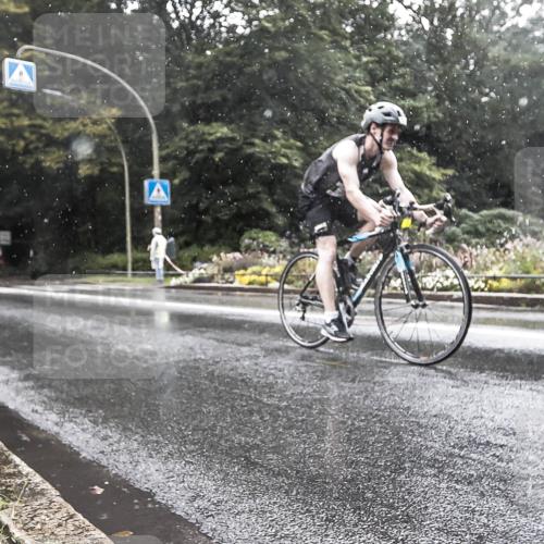 13.09.2026 - Stadtparktriathlon H.Heesch http://msf.ph/oto/10387189 13.09.2026 12:09:54 Radfahren 871, 952, 990, 995, 1027 meine-sportfotos.de