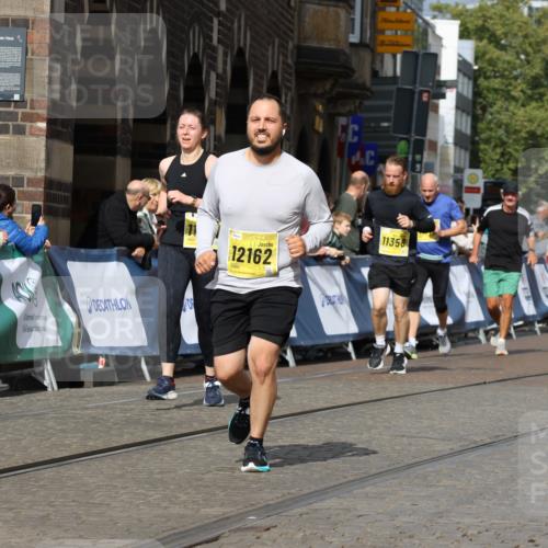 13.09.2026 - 21. swb-Marathon Bremen Strokosch-Dieckow http://msf.ph/oto/10387192 13.09.2026 11:08:45 Ziel 10188, 10229, 10851, 11065, 11124, 11509, 11560, 11561, 11678, 11888, 11968, 12073, 12164, 12315, 12325, 12410, 12516, 10217, 10455, 10469, 10599, 11011, 11053, 11074, 11434, 11531, 11812, 11905, 12256, 12353, 12438, 12517 meine-sportfotos.de