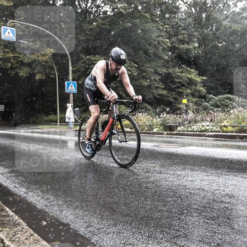 13.09.2026 - Stadtparktriathlon H.Heesch http://msf.ph/oto/10387228 13.09.2026 12:10:21 Radfahren 856, 860, 933, 965 meine-sportfotos.de