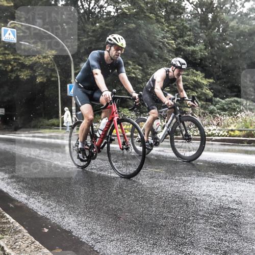 13.09.2026 - Stadtparktriathlon H.Heesch http://msf.ph/oto/10387259 13.09.2026 12:10:46 Radfahren 844, 948, 1053, 1060 meine-sportfotos.de
