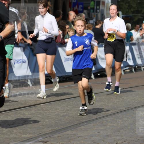 13.09.2026 - 21. swb-Marathon Bremen Strokosch-Dieckow http://msf.ph/oto/10387268 13.09.2026 11:08:50 Ziel 10229, 11065, 11124, 11509, 11560, 11561, 11678, 11834, 11888, 11968, 12073, 12162, 12164, 12315, 12410, 12516, 10217, 10455, 10570, 10599, 10630, 11011, 11053, 11074, 11138, 11434, 11531, 11812, 11905, 12192, 12353, 12438, 12554 meine-sportfotos.de