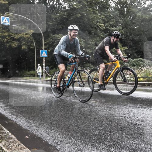 13.09.2026 - Stadtparktriathlon H.Heesch http://msf.ph/oto/10387275 13.09.2026 12:11:00 Radfahren 905, 938, 981, 1020 meine-sportfotos.de