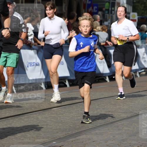 13.09.2026 - 21. swb-Marathon Bremen Strokosch-Dieckow http://msf.ph/oto/10387293 13.09.2026 11:08:50 Ziel 10229, 11065, 11124, 11509, 11560, 11561, 11678, 11834, 11888, 11968, 12073, 12162, 12164, 12315, 12410, 12516, 10217, 10455, 10570, 10599, 10630, 11011, 11053, 11074, 11138, 11434, 11531, 11812, 11905, 12192, 12353, 12438, 12554 meine-sportfotos.de