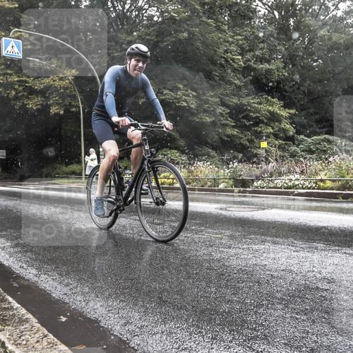 13.09.2026 - Stadtparktriathlon H.Heesch http://msf.ph/oto/10387298 13.09.2026 12:11:30 Radfahren 880, 959, 962 meine-sportfotos.de