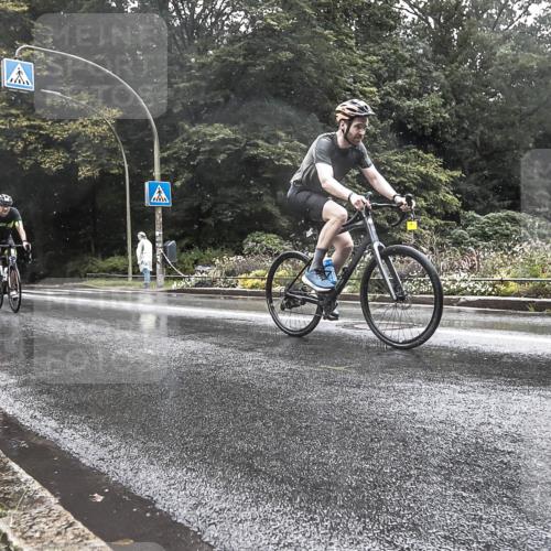 13.09.2026 - Stadtparktriathlon H.Heesch http://msf.ph/oto/10387315 13.09.2026 12:12:03 Radfahren 873, 950, 974 meine-sportfotos.de